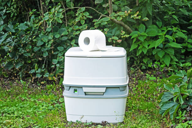 Best Affordable porta potty rental  in Venice, IL